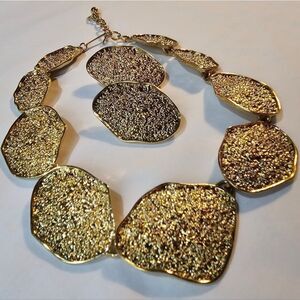 Park Lane Crackle Stamp Jewellery Set – Goldtone